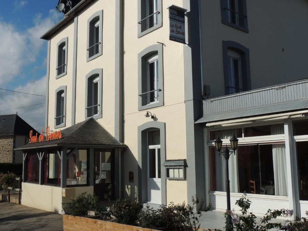 乐古德基恩斯酒店 Ambrieres Les Vallees 外观 照片